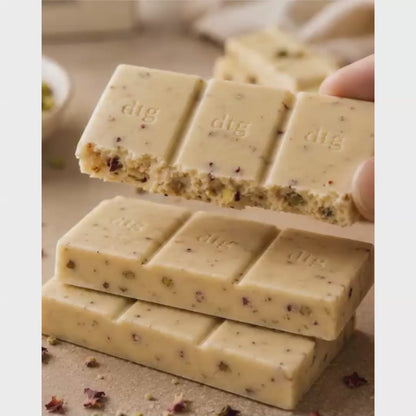 Rasmalai Cheesecake  • 23g Protein • Sugar Free White Chocolate Bar • 100g